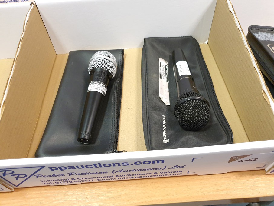 Shure SV100 microphone, Audio-Technica pro 41 micr...