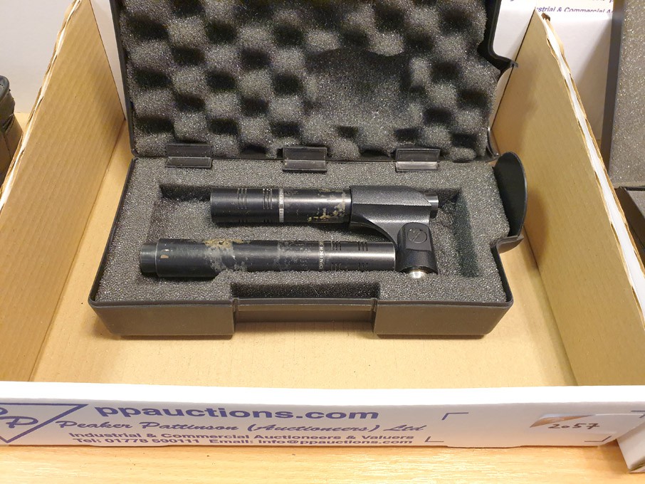 2x Bayer Dynamics M201N microphones in case