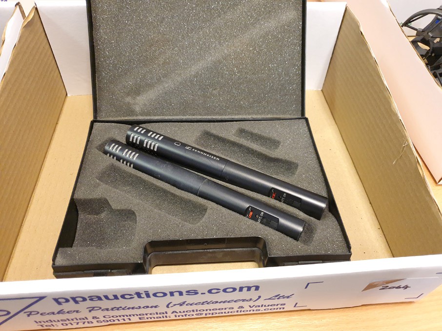 2x Sennheiser battery operated microphones in case