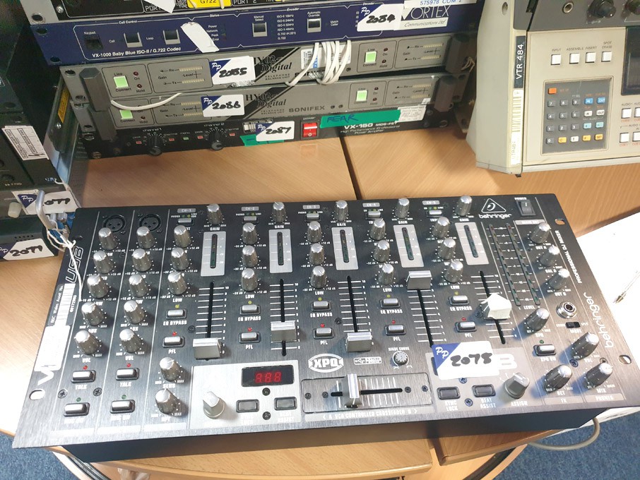 Behringer Promixer VMX1000 USB professional DJ mix...