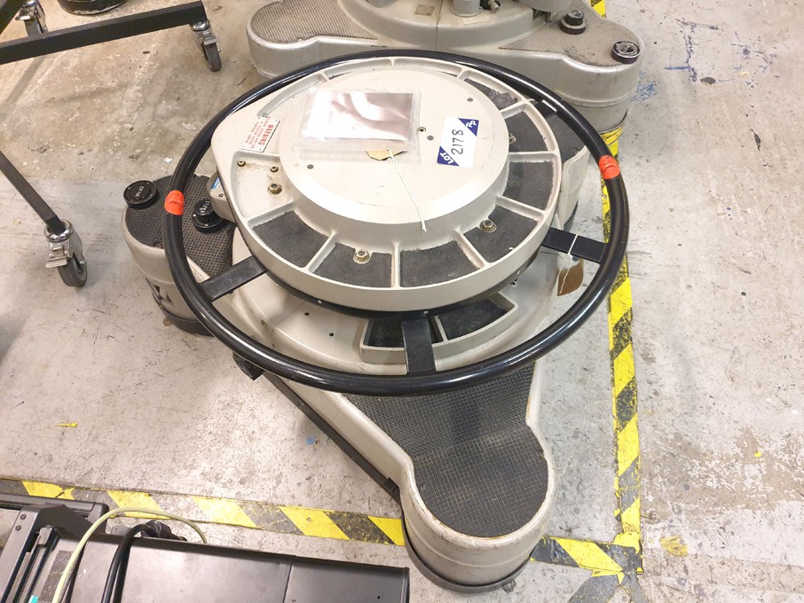 Vinten mobile camera pedestal