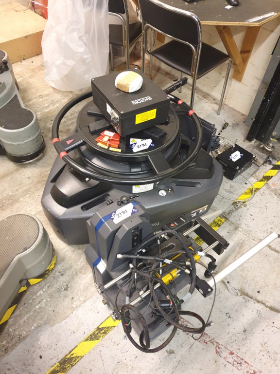 Shotoku TP-80AVR mobile camera pedestal with equip...
