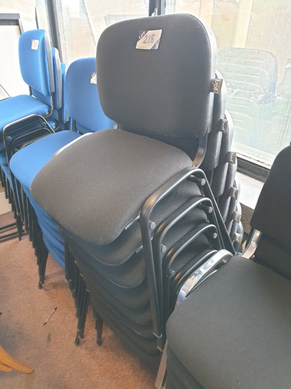8x black upholstered stackable office chairs