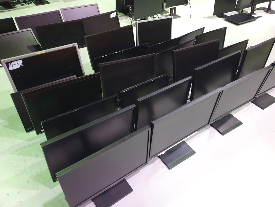 20x Samsung, HP etc LCD digital monitors