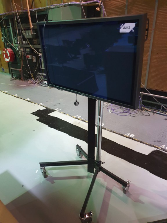 Panasonic TH-42PH10BK plasma monitor on Unicol sta...
