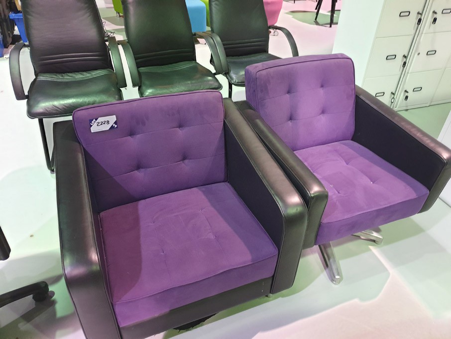 2x black / purple easy chairs