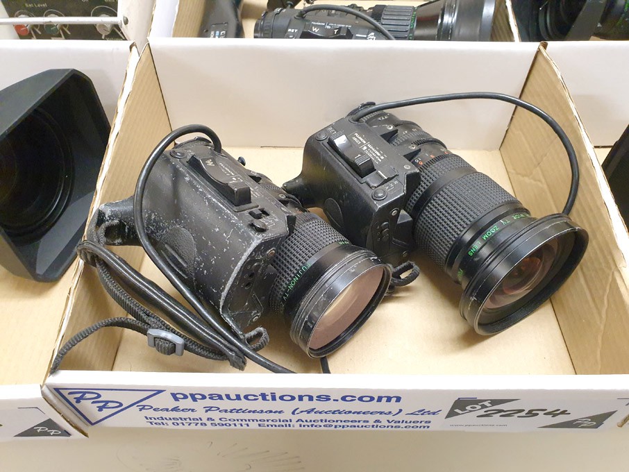 Fujinon A8.5X5.5BRM-28, Fujinon A14X9BERM-28B zoom...