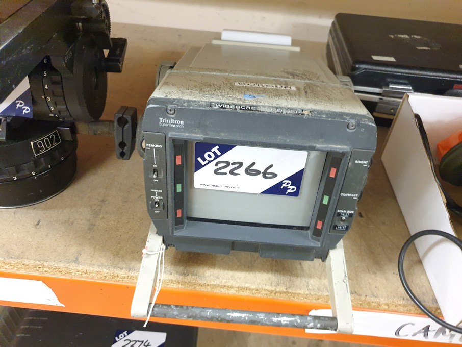 Sony Trinitron screen