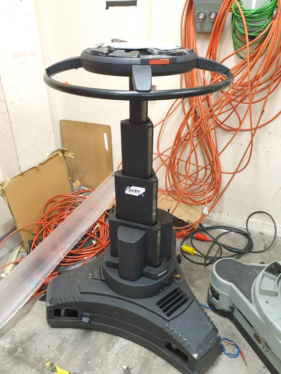 Vinten Quattro black camera studio pedestal