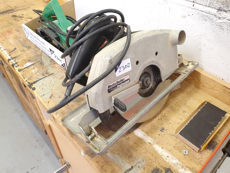 Black & Decker 110v circular saw