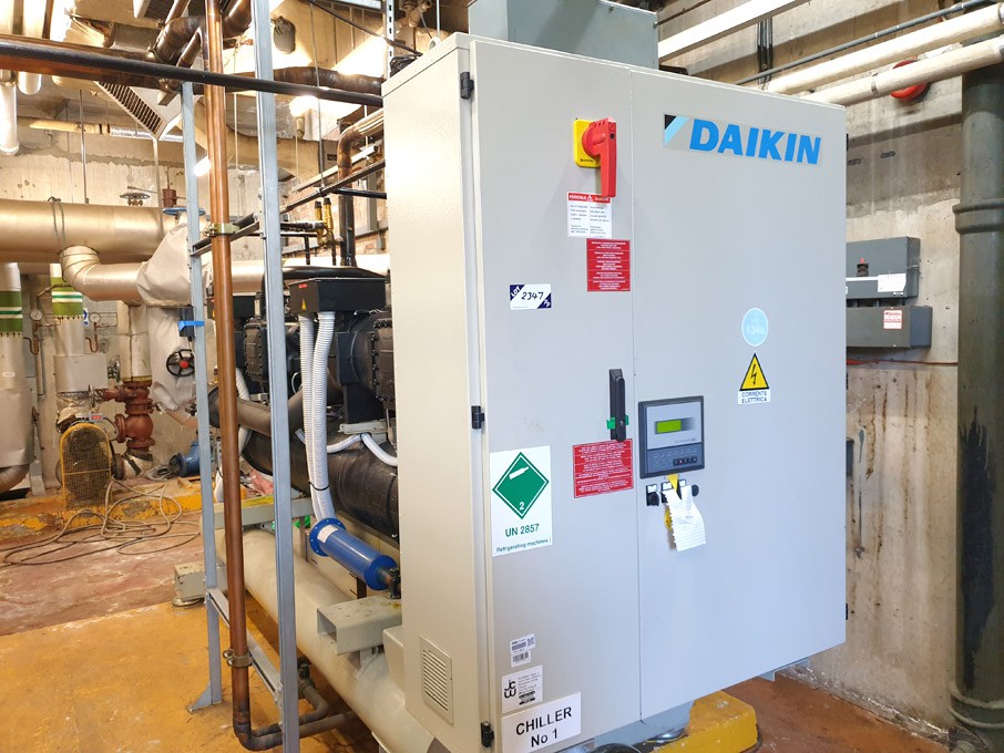 Dalkin EWLD750EJYNN001 4T chiller unit, PCO termin...