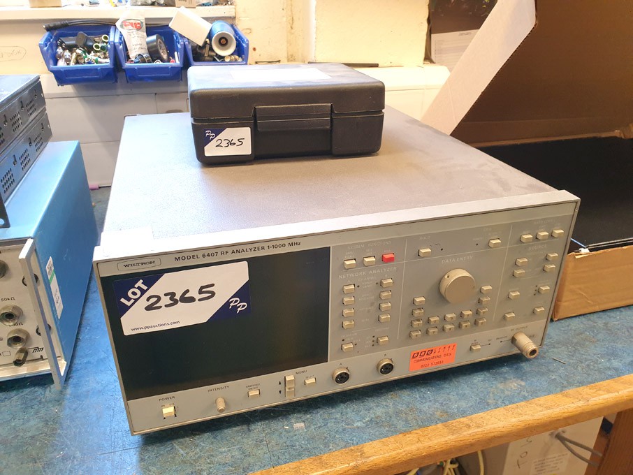 Wiltron 6407 RF analyser, 1-1000MHz with equipment