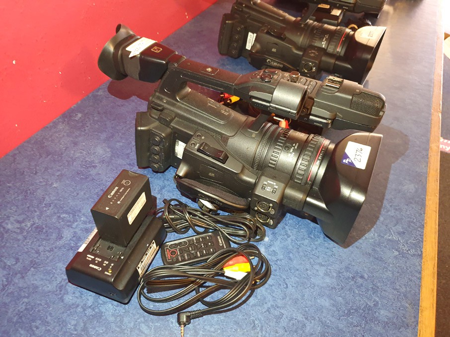 Canon XF305E digital HD video camera with equipmen...