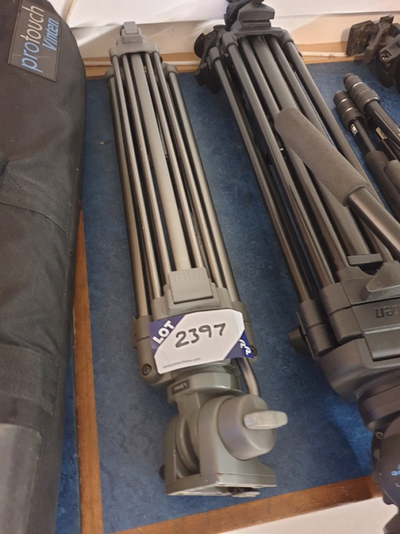 Libec camera tripod