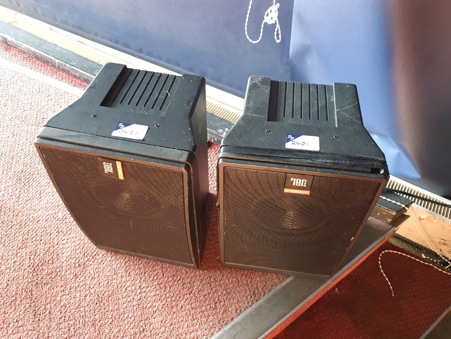 2x JBL Control 5 speakers