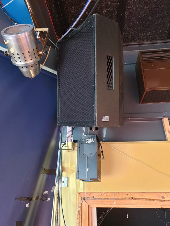 2x large wall type speakers with Abstract lights