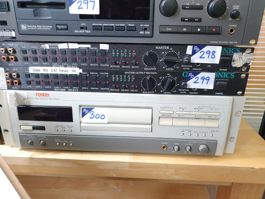 Fostex D-5 digital master recorder