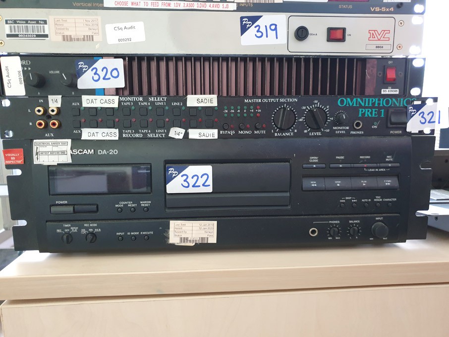 Tascam DA-20 digital audio tape deck