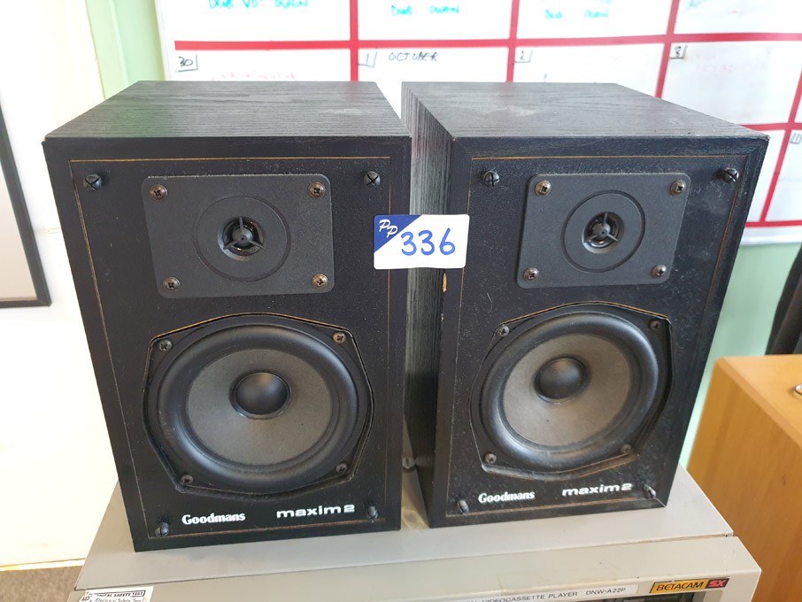 Pair Goodmans Maxim 2 speakers