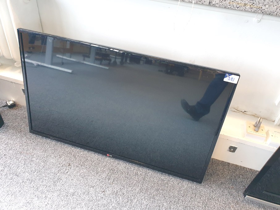 LG 42LN540V LCD TV