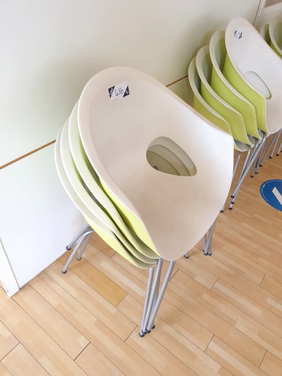 4x Connection white / lime stackable chairs
