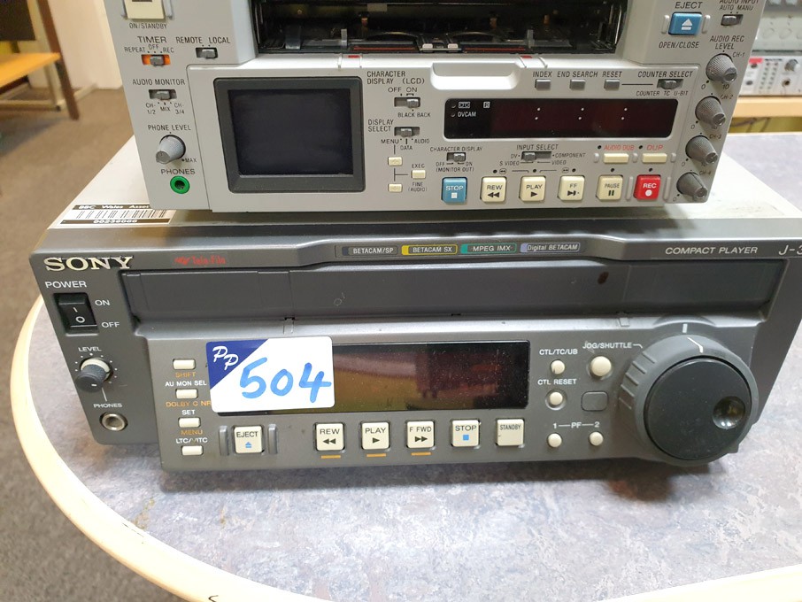 Sony J-3 compact player