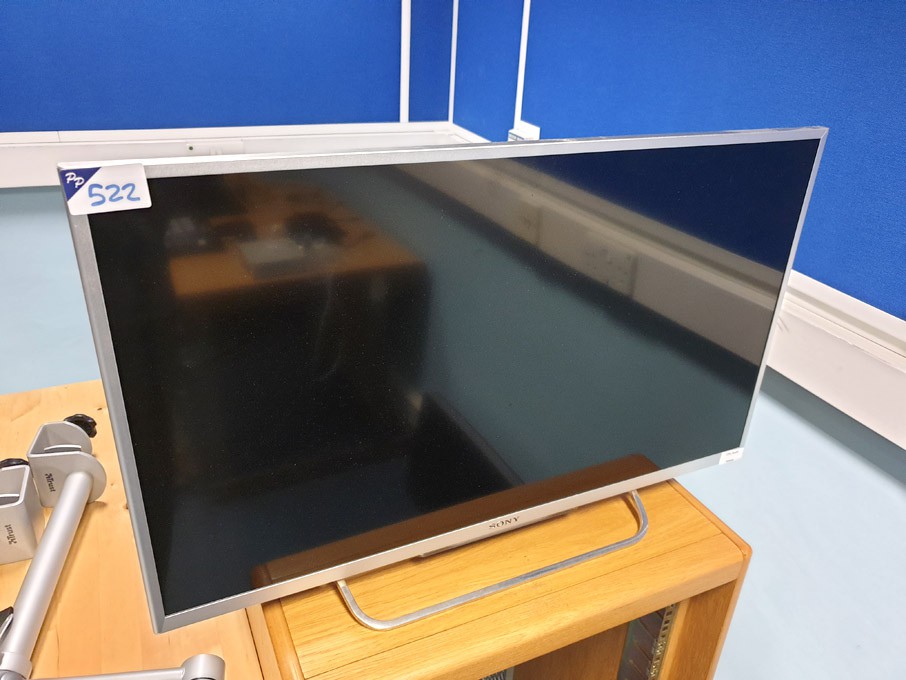 Sony KDL-32W706B LCD TV on stand