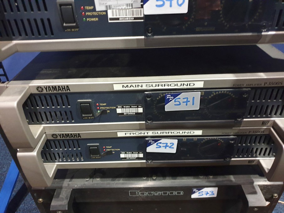 Yamaha P3500S power amplifier