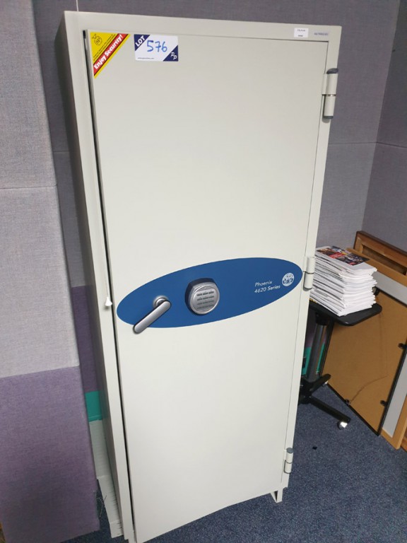 Phoenix 4620 Series Combination fire safe, 400x143...