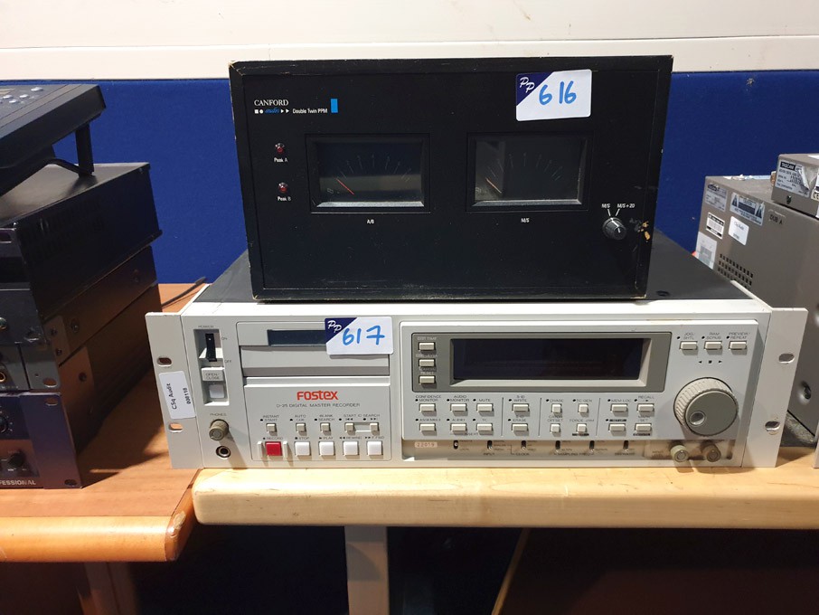 Fostex D-25 digital master recorder