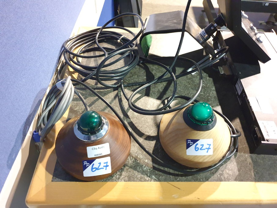 2x Canford green on air lights