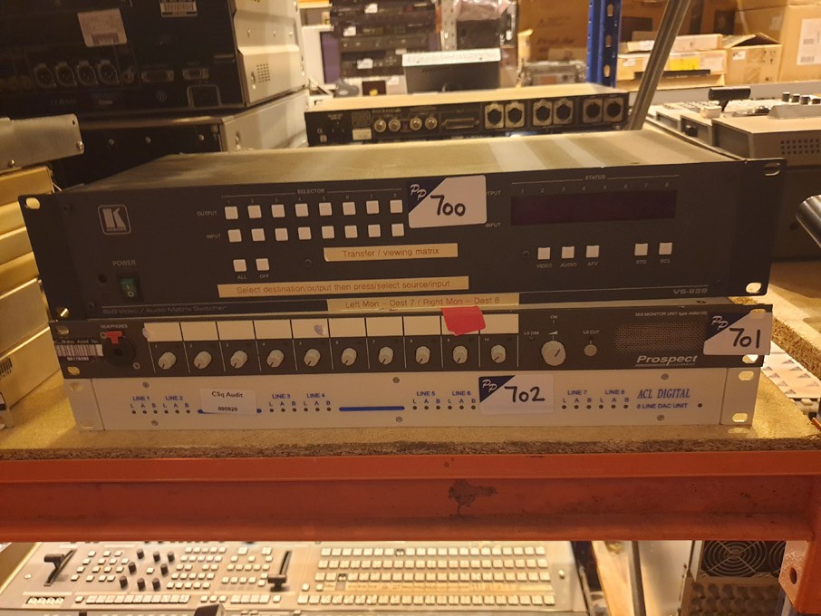 Kramer VS-828 8x8 video / audio matrix switcher