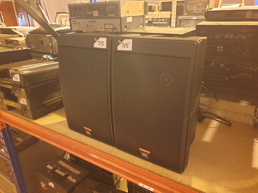 Pair JBL Control 5 speakers