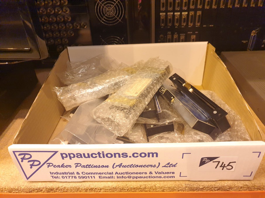 Qty Penny & Giles fader controls inc: D27451 / 152...