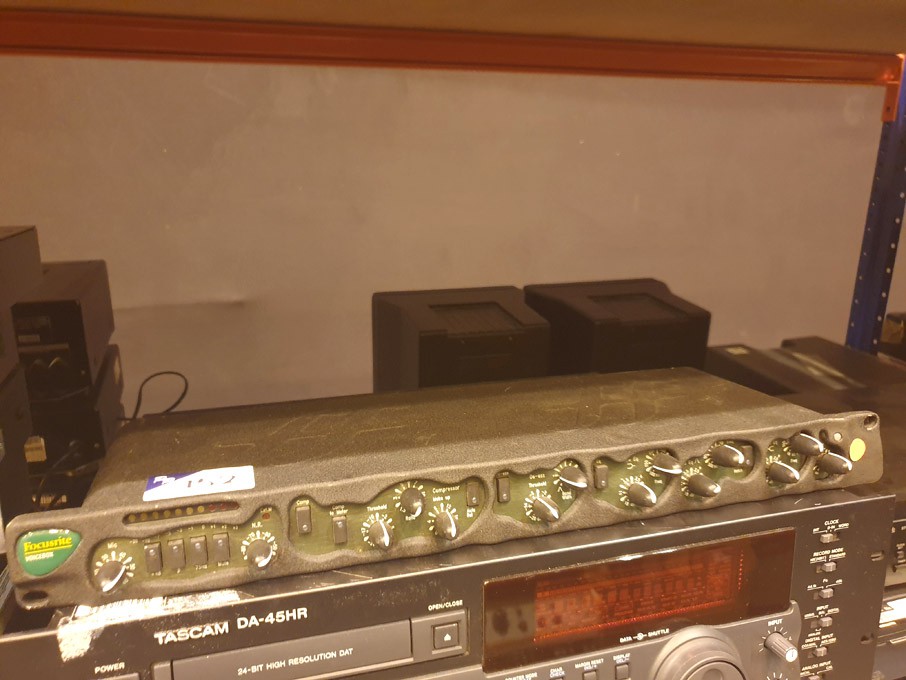 Focusrite Voicebox mic preamp