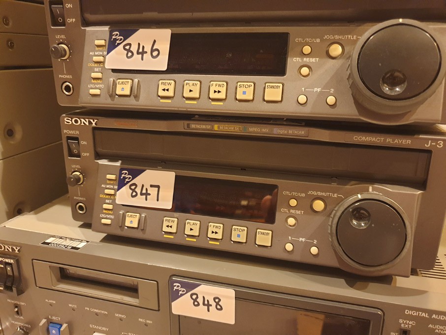 Sony J-3 compact player
