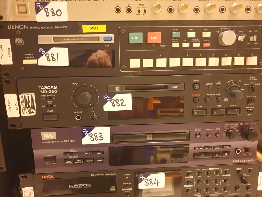 Tascam MD-350 mini disc recorder