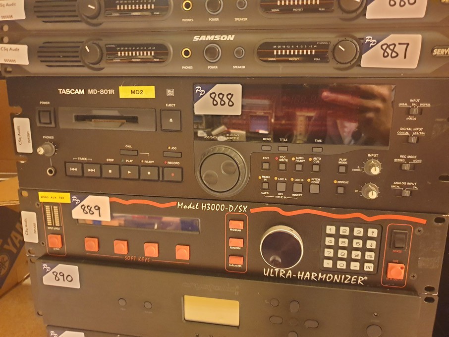 Tascam MD-801R mini disc recorder