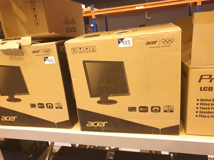 2x Acer B173 LCD monitors (boxed)