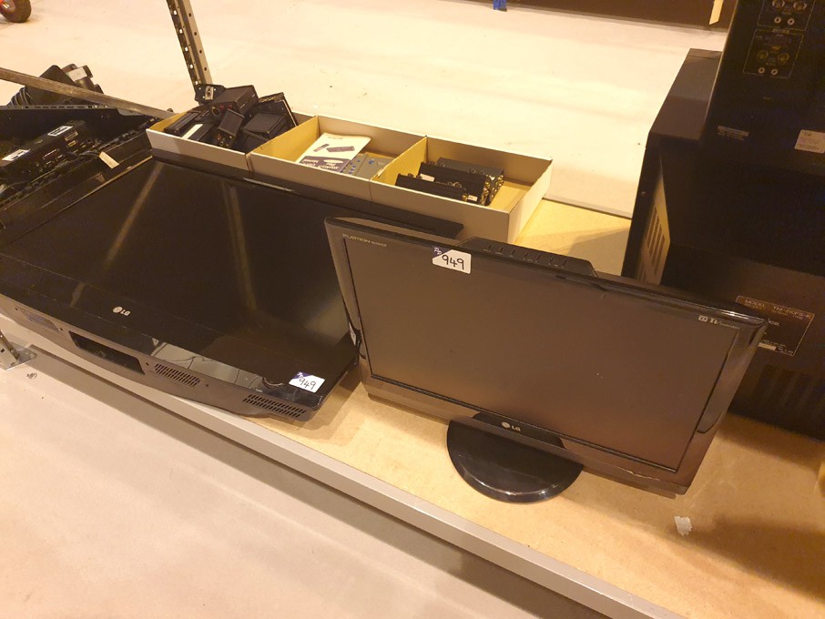 LG 37LG3000 LCD TV, LG M228WDP Flatron TV on stand
