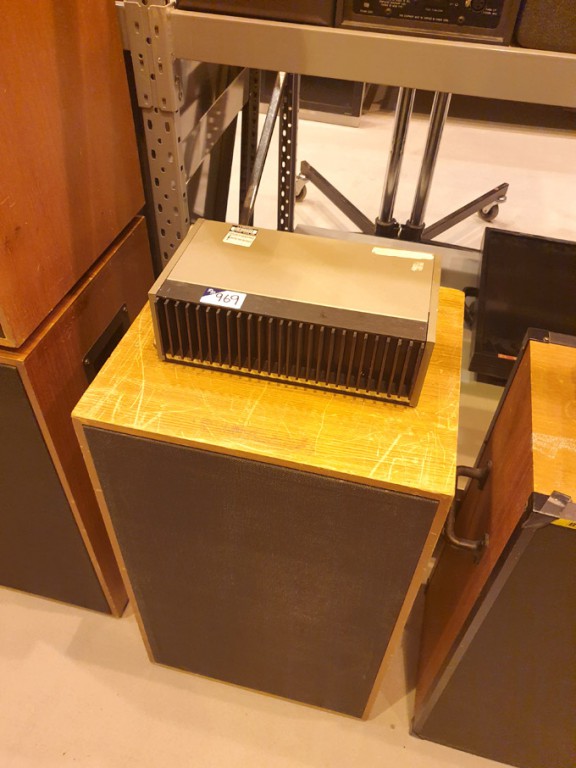 Rogers LS5/8 monitoring loudspeaker with Quad 405...