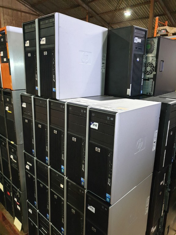 7x HP Z400 workstations