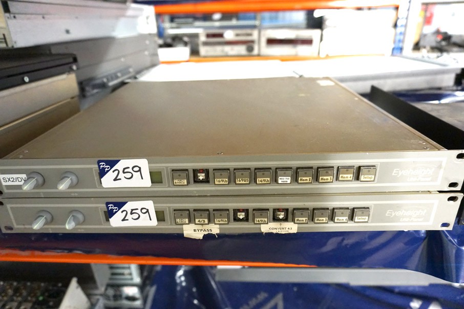 2x Eyeheight rack type uni-panels