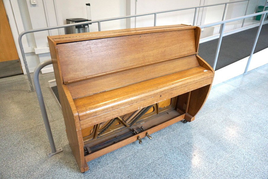 Challen upright oak panel piano
