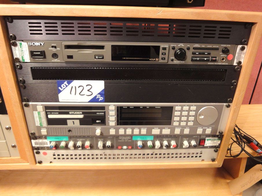 Sony MDS-E12 minidisc recorder, Studer D731 CD pla...