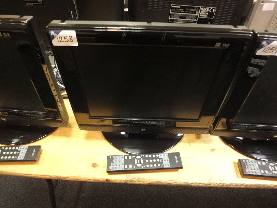 Daewoo DSL15T1TD 15" LCD colour TV with DVB-T
