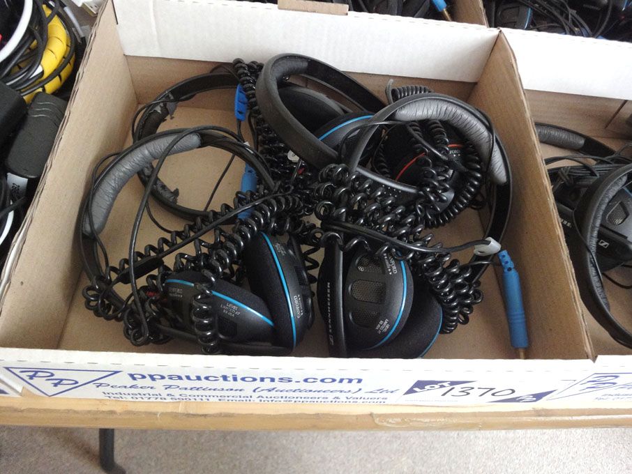 4x Sennheiser HD480 stereo headphones