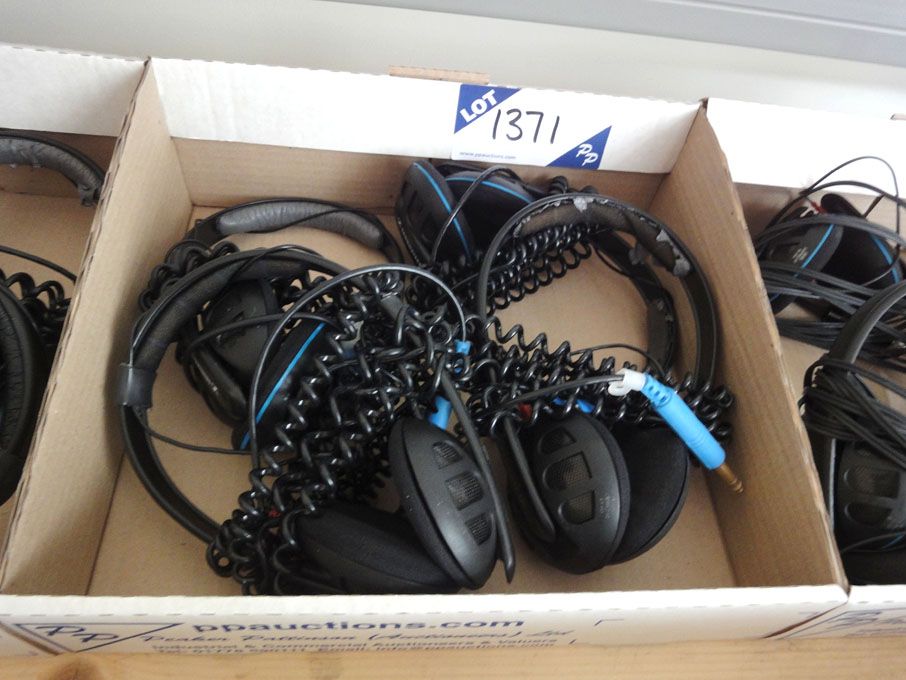 4x Sennheiser HD480 stereo headphones