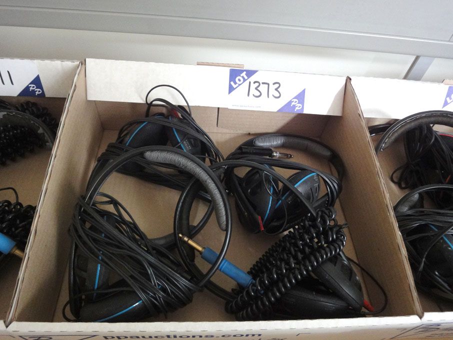 4x Sennheiser HD480 stereo headphones