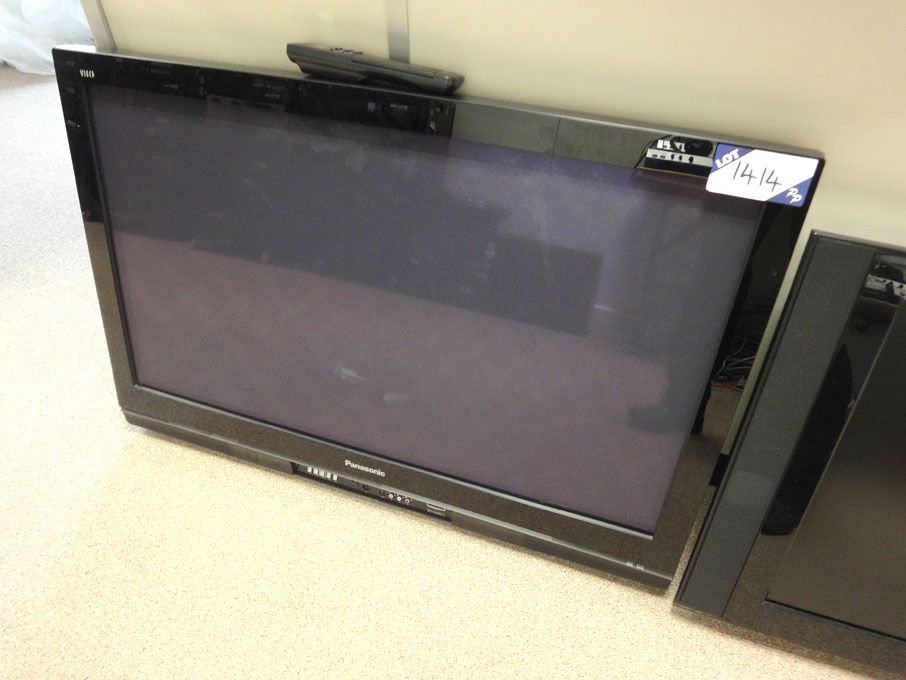 Panasonic TH-42PX80B plasma colour TV